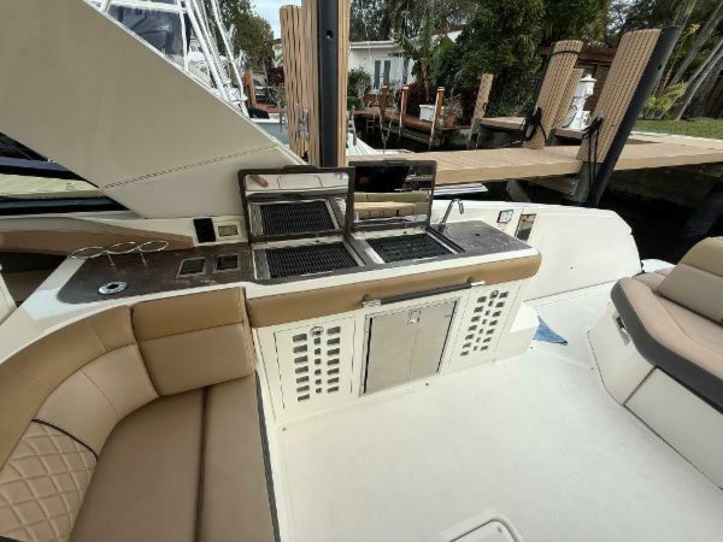 2019 Sea Ray slx 400 ob