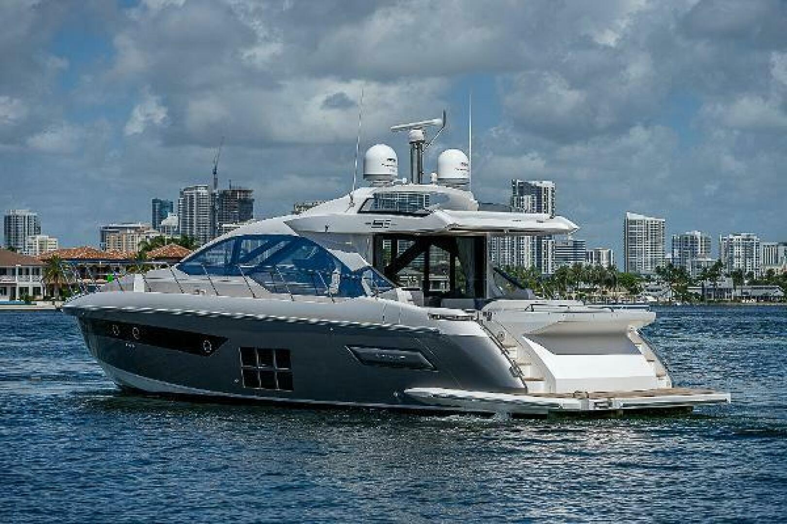 2022 Azimut s6