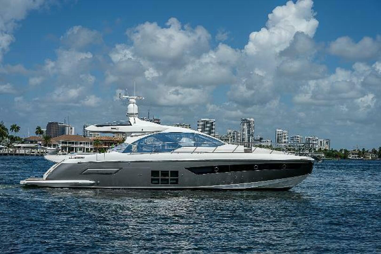 2022 Azimut s6
