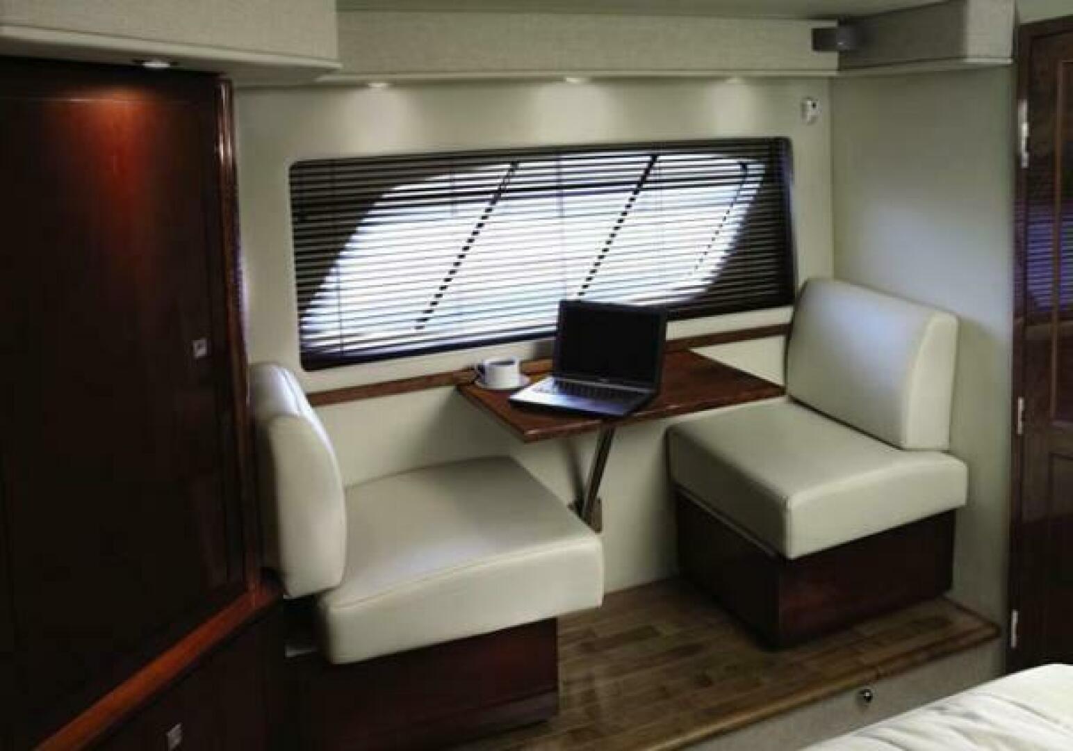 2010 Sea Ray 580 sundancer