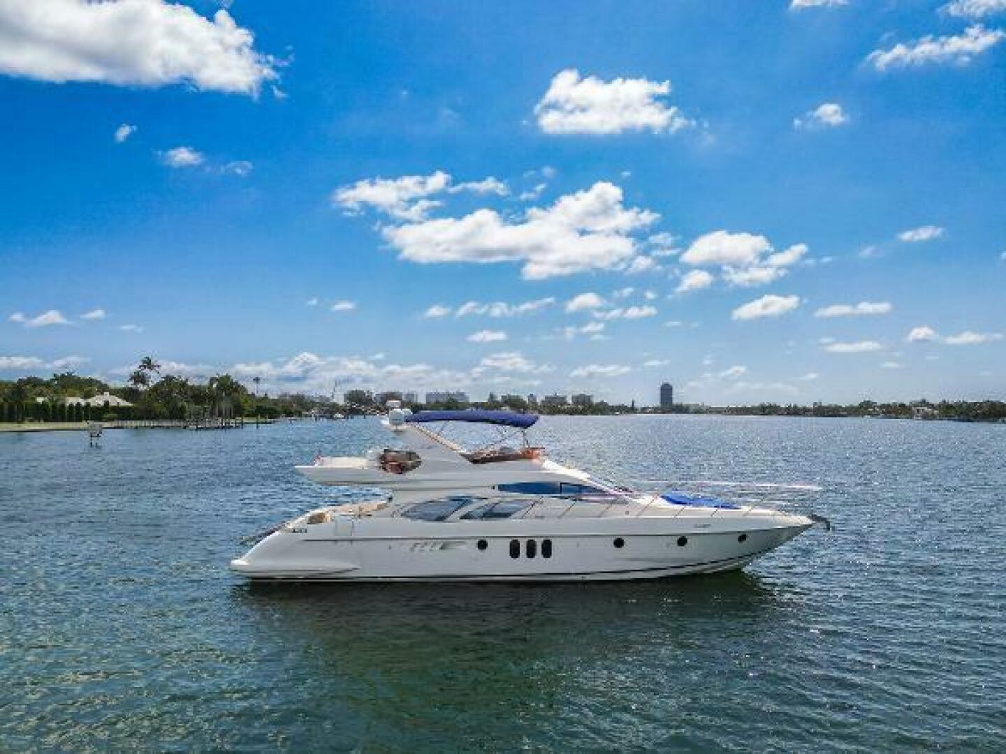 2004 Azimut 62