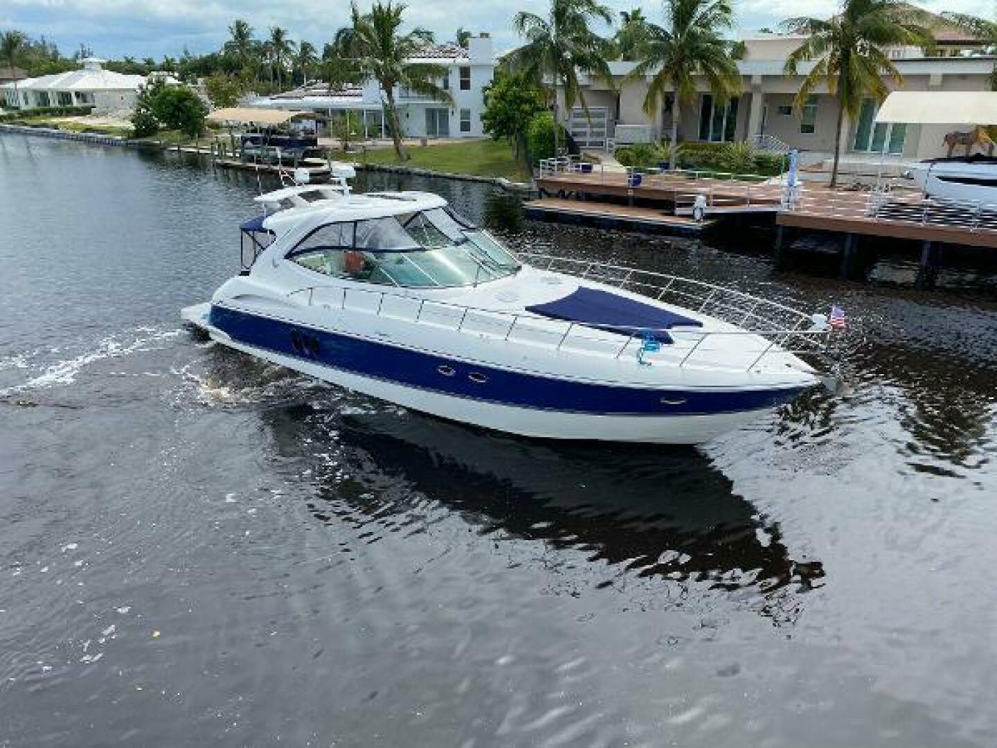 2006 Cruisers 52 express