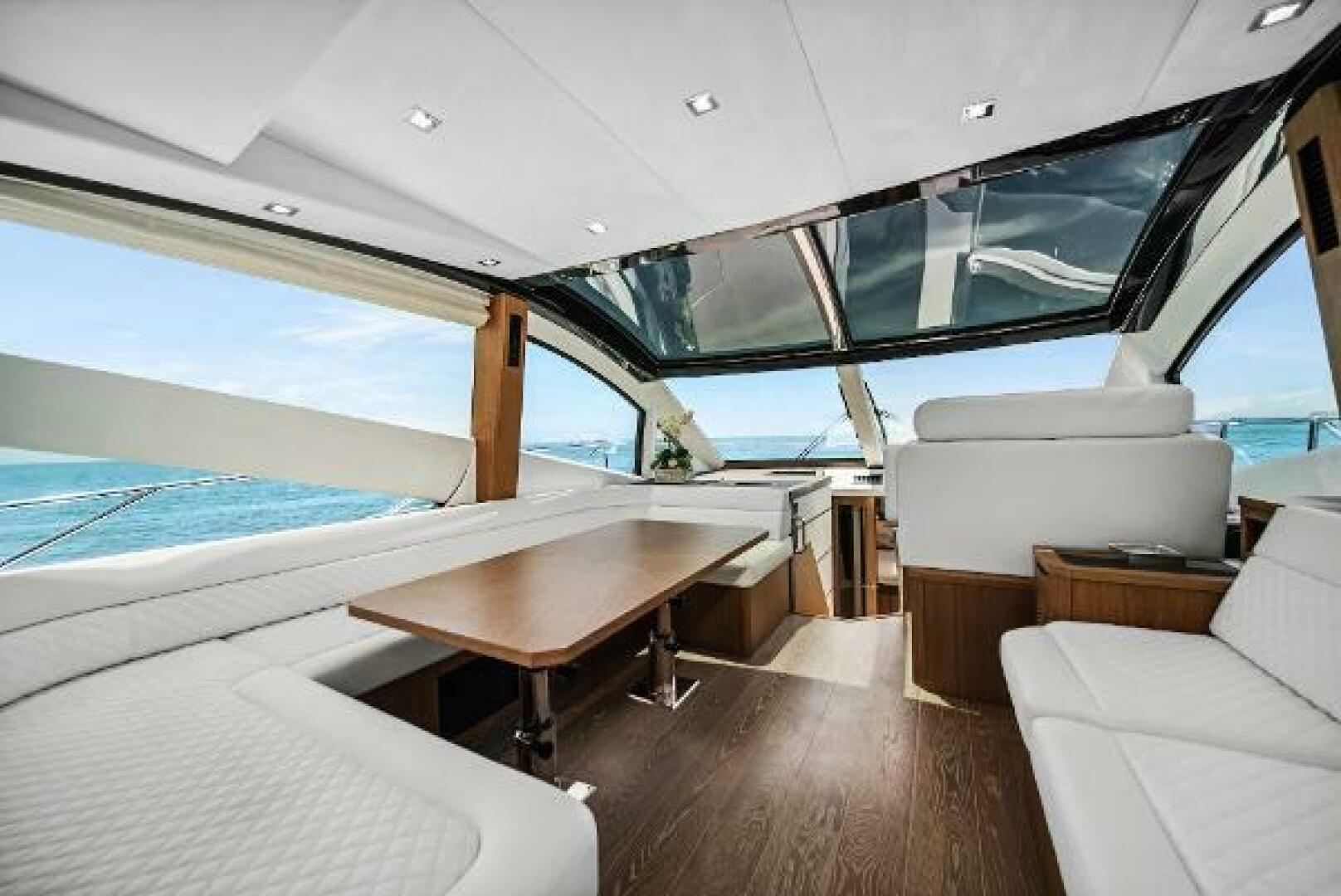 2019 Galeon 560 sky