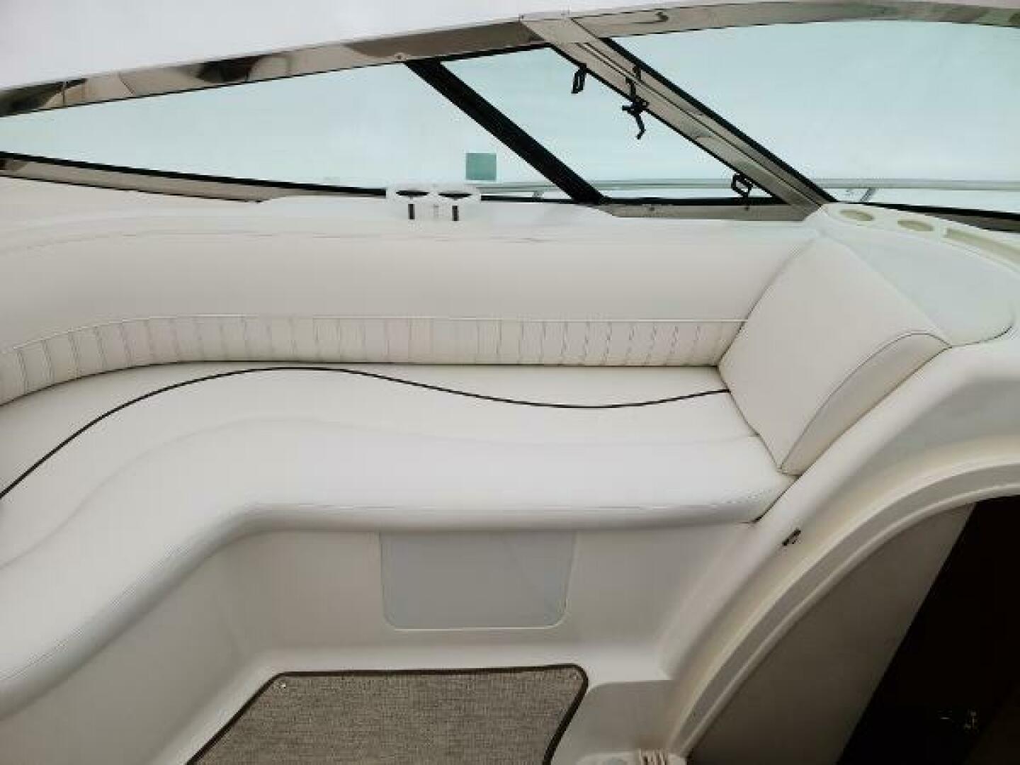 2002 Cruisers 4270 express