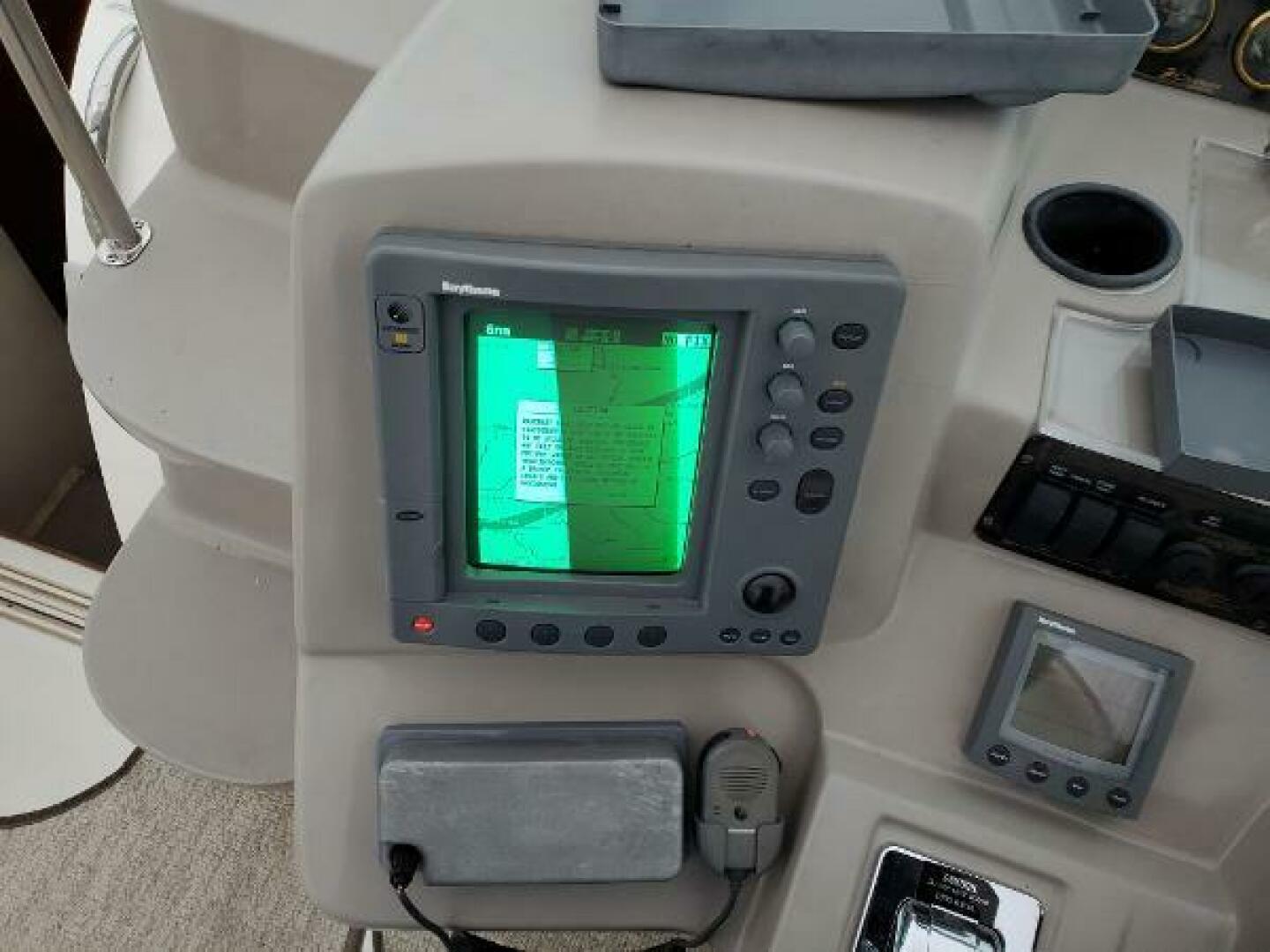 2002 Cruisers 4270 express