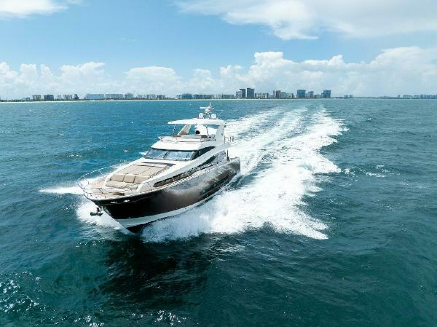 2015 Prestige 750