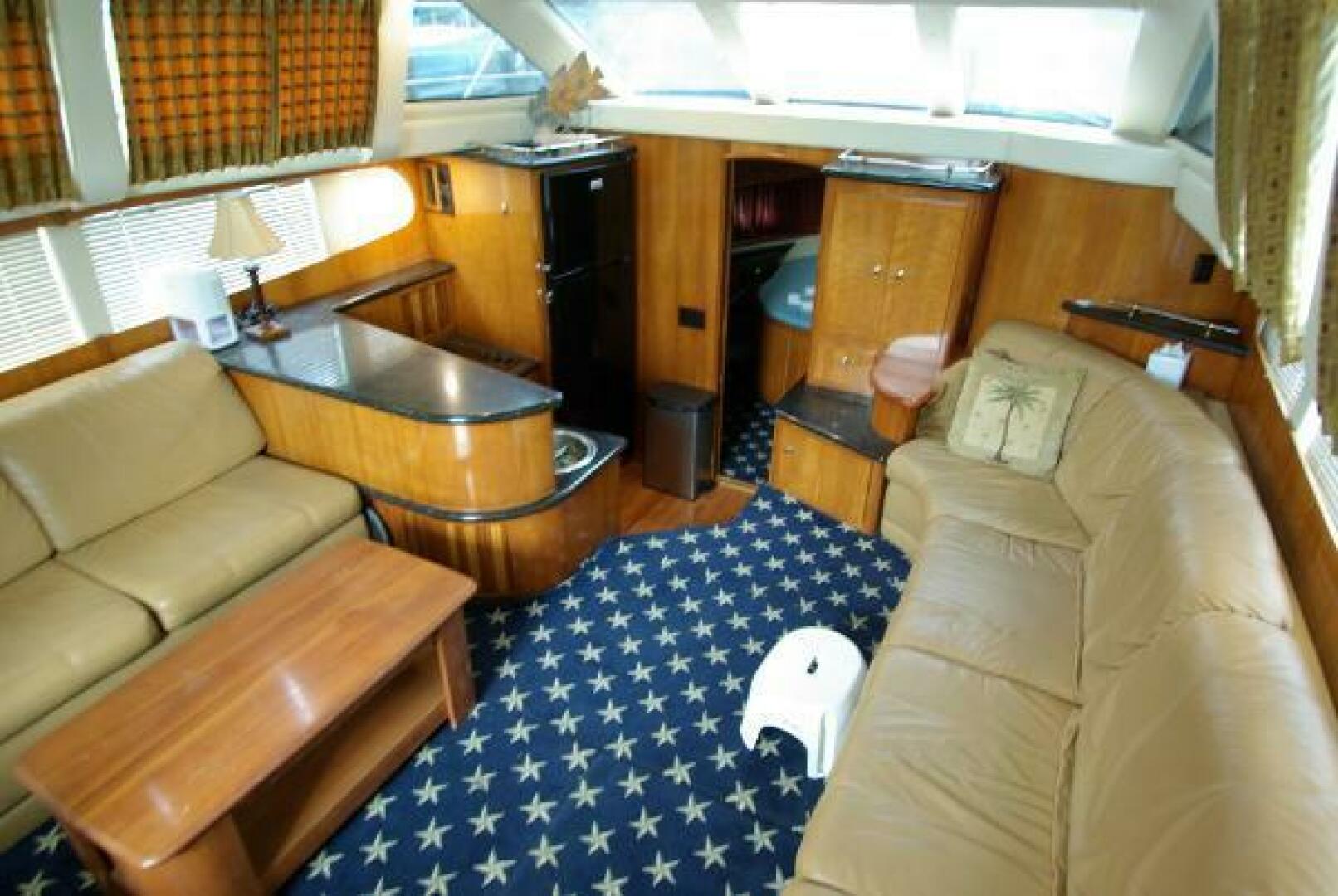 2001 Carver 444 cockpit motoryacht