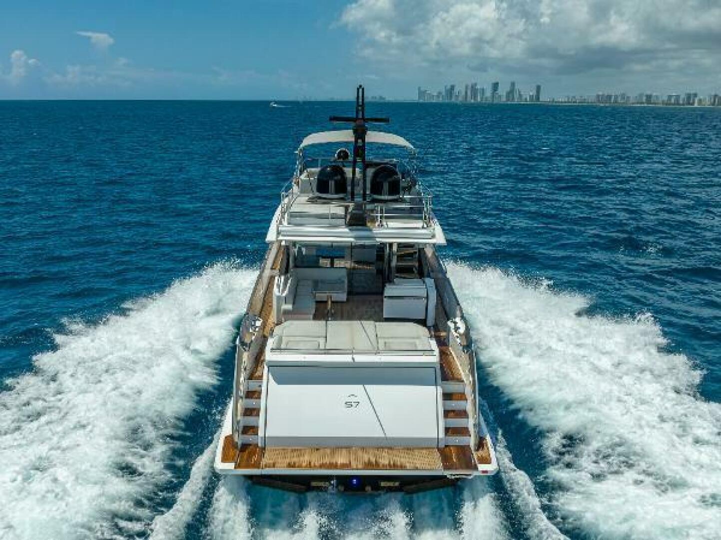 2018 Azimut s7