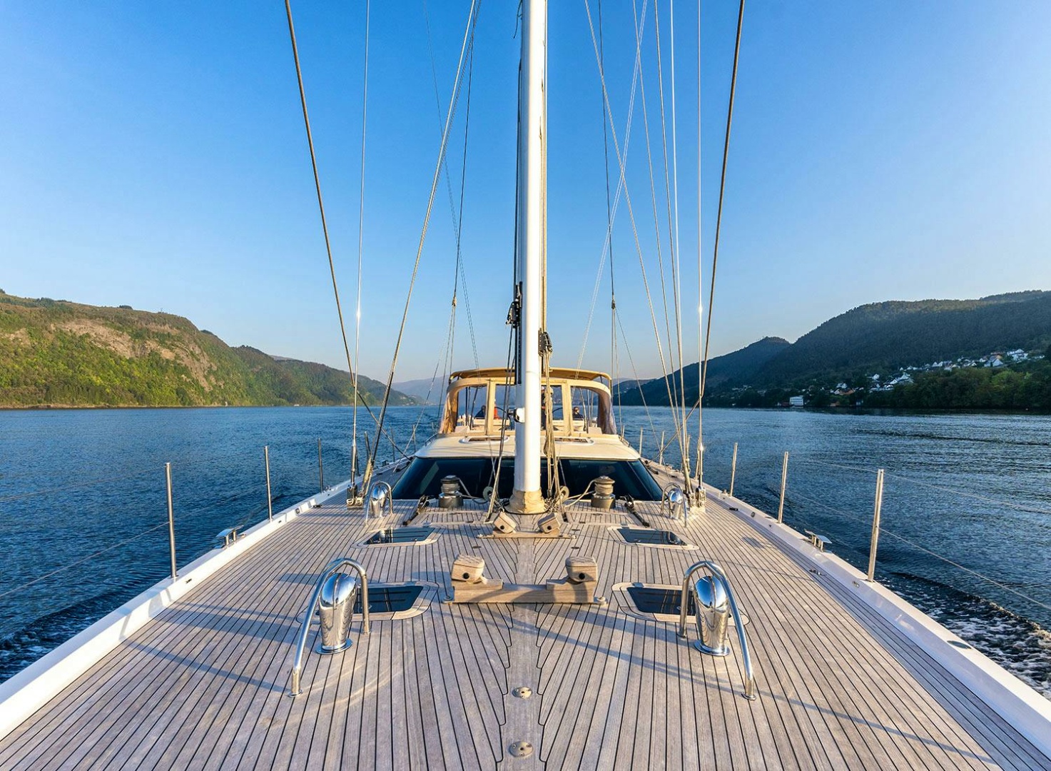 CHAMPAGNE HIPPY 85ft Oyster Yachts Yacht For Sale