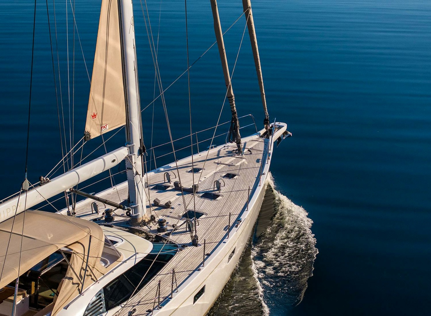 CHAMPAGNE HIPPY 85ft Oyster Yachts Yacht For Sale