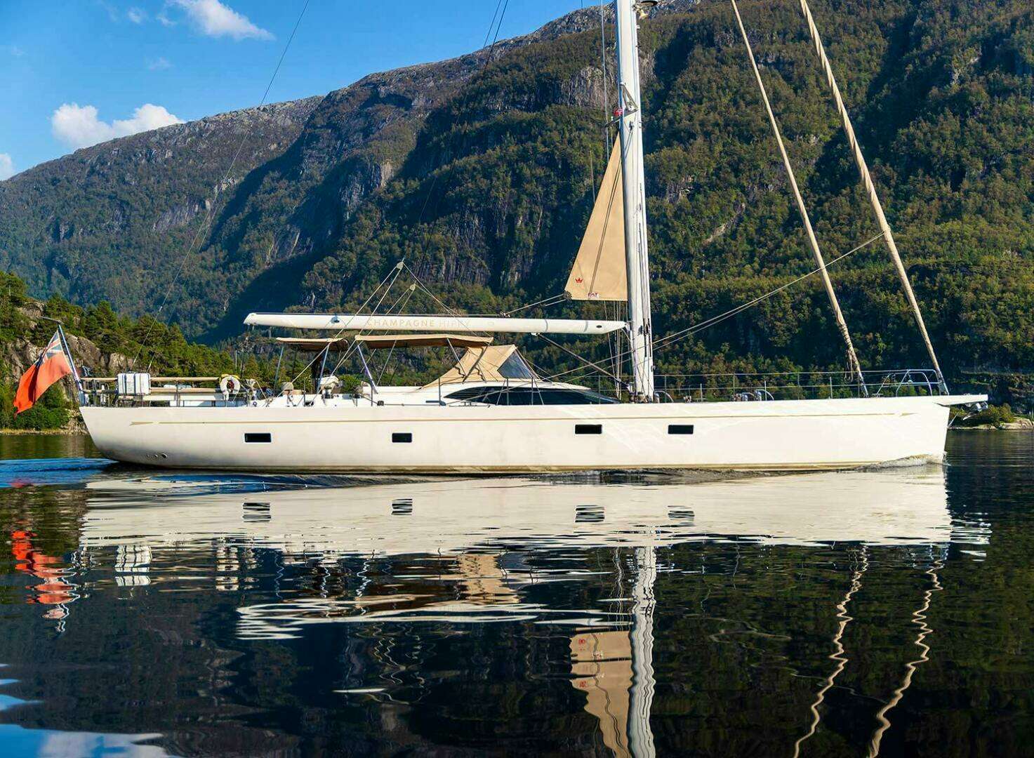 Oyster Yachts Oyster 825 — CHAMPAGNE HIPPY