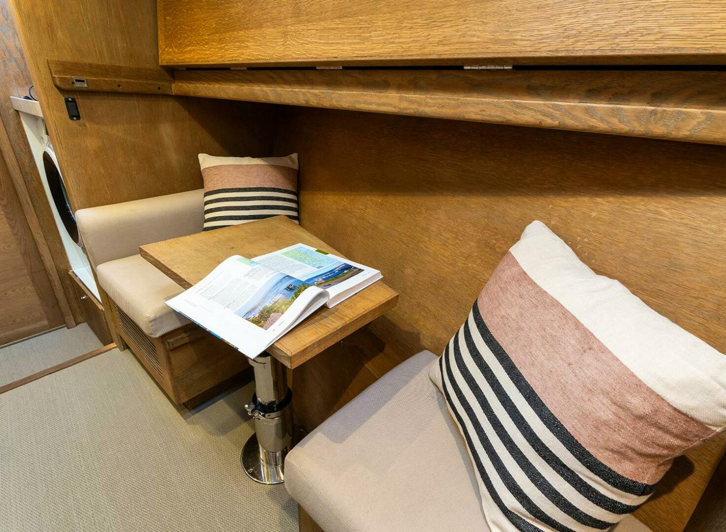 CHAMPAGNE HIPPY 85ft Oyster Yachts Yacht For Sale