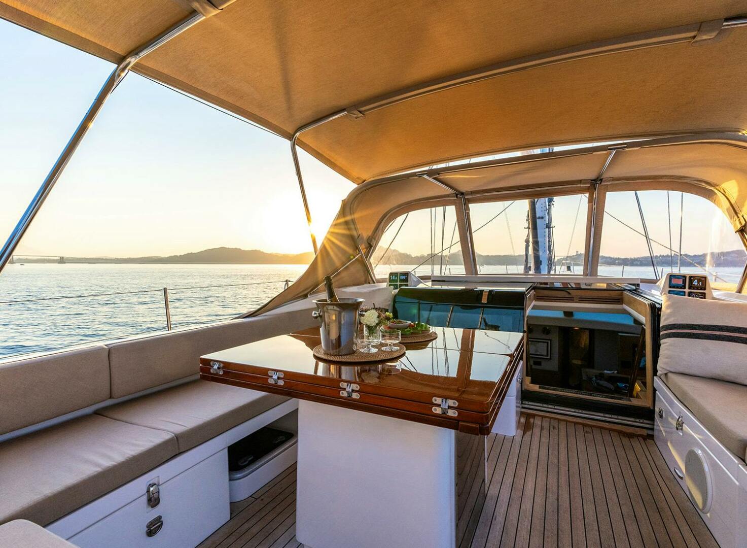 CHAMPAGNE HIPPY 85ft Oyster Yachts Yacht For Sale