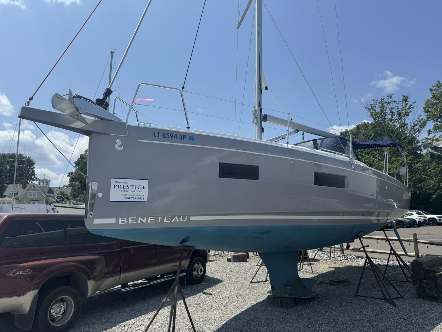 XANADU 34ft Beneteau Yacht For Sale