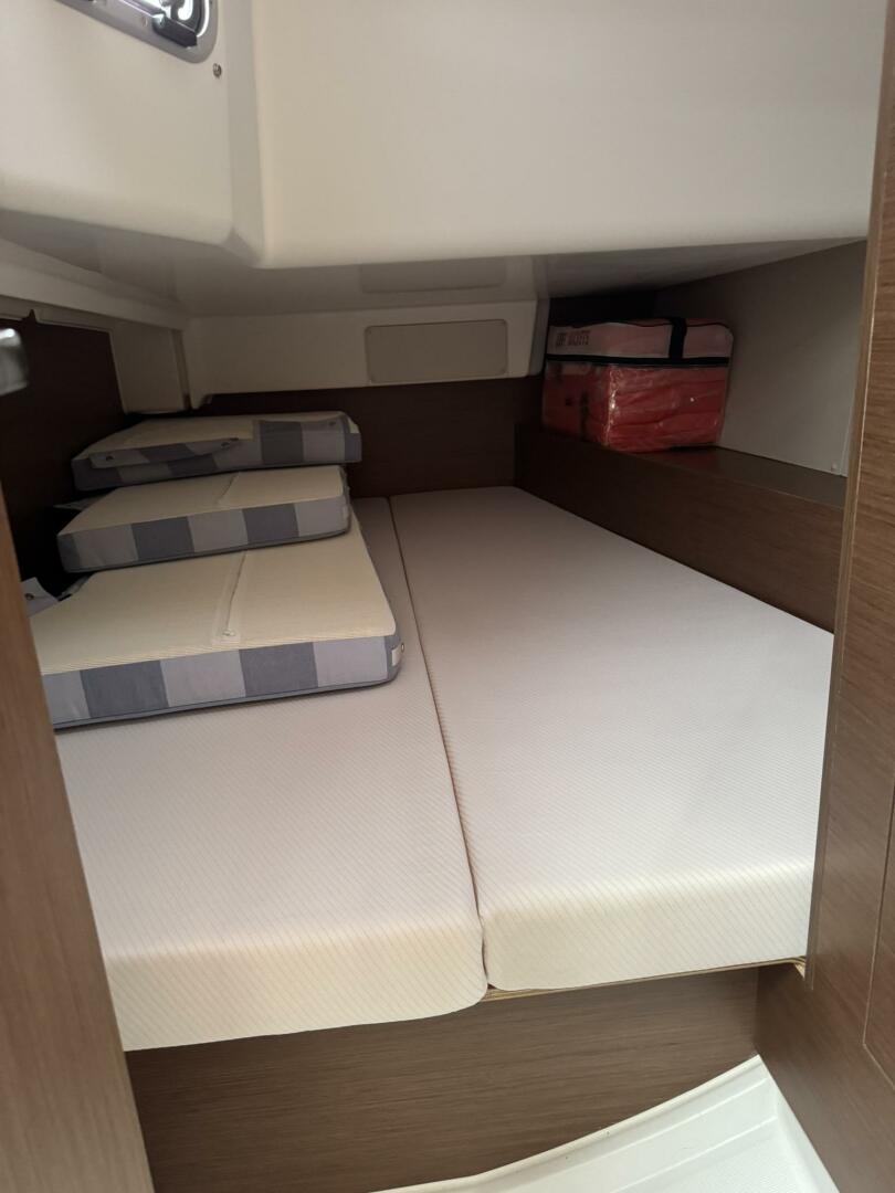 XANADU 34ft Beneteau Yacht For Sale