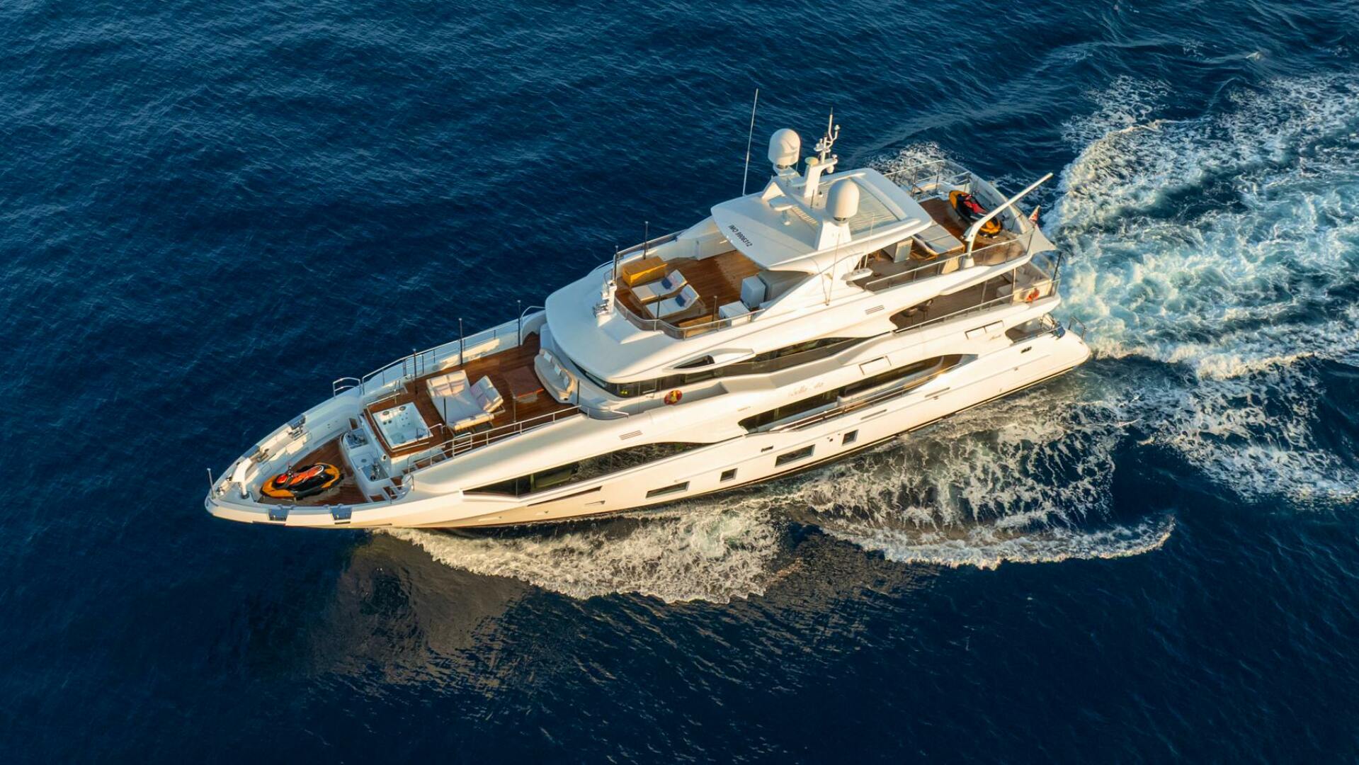 BELLA VITA 116ft Benetti Yacht For Sale