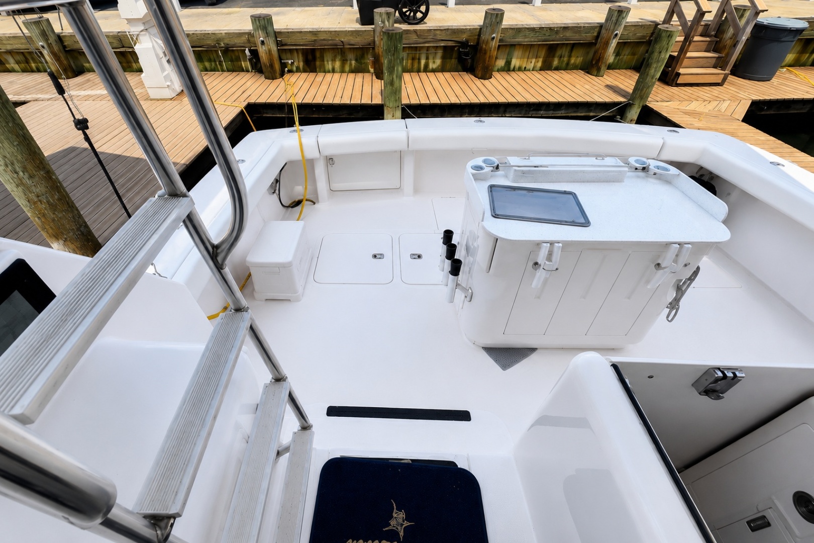 2005 Viking 45 Convertible