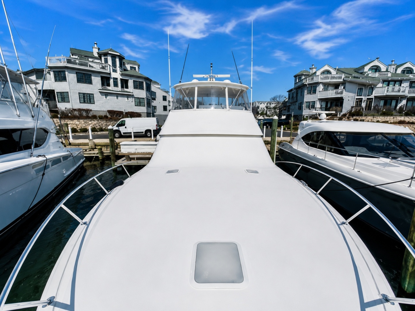 Viking 45 Convertible — CLEAN LIVIN’ - Photo 32