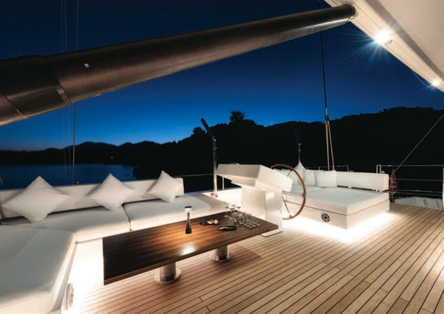 ATLANTIKA 131ft Costruzioni Navali Tigullio Castagnola Yacht For Sale