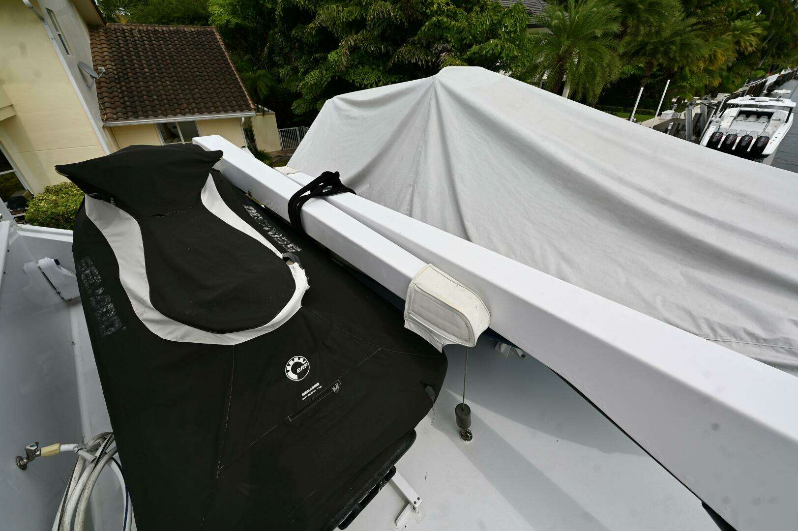 Captivator 84ft Palmer Johnson Yacht For Sale