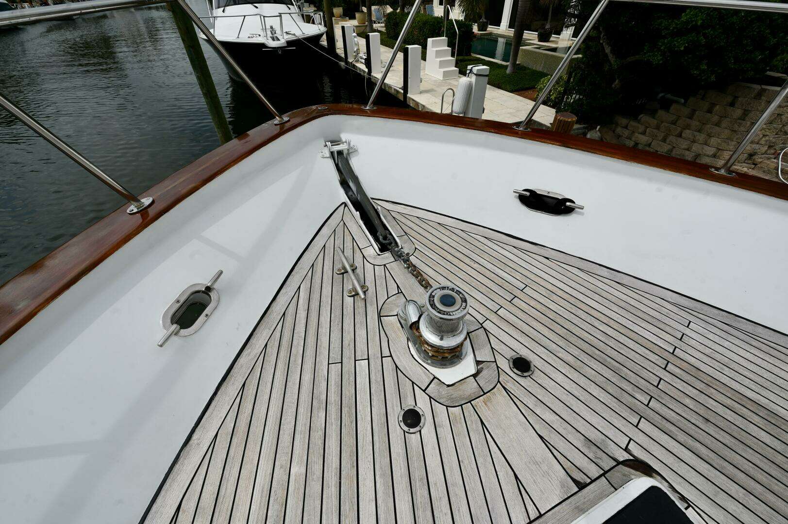 Captivator 84ft Palmer Johnson Yacht For Sale