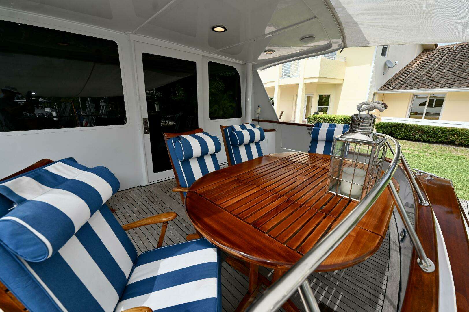Captivator 84ft Palmer Johnson Yacht For Sale