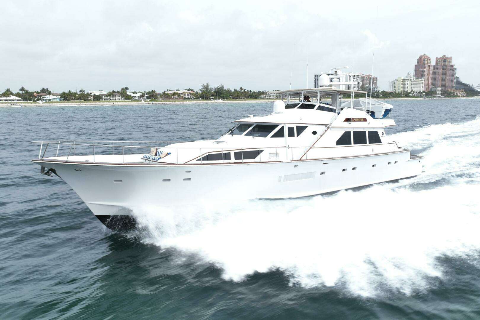 Captivator 84ft Palmer Johnson Yacht For Sale