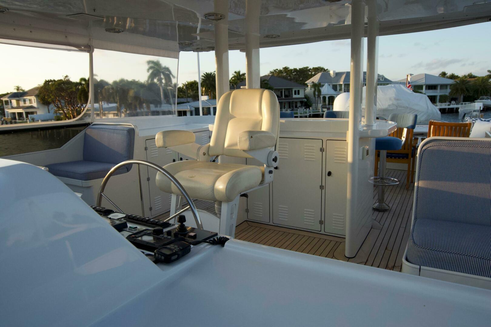 1999 Burger 85 deck house