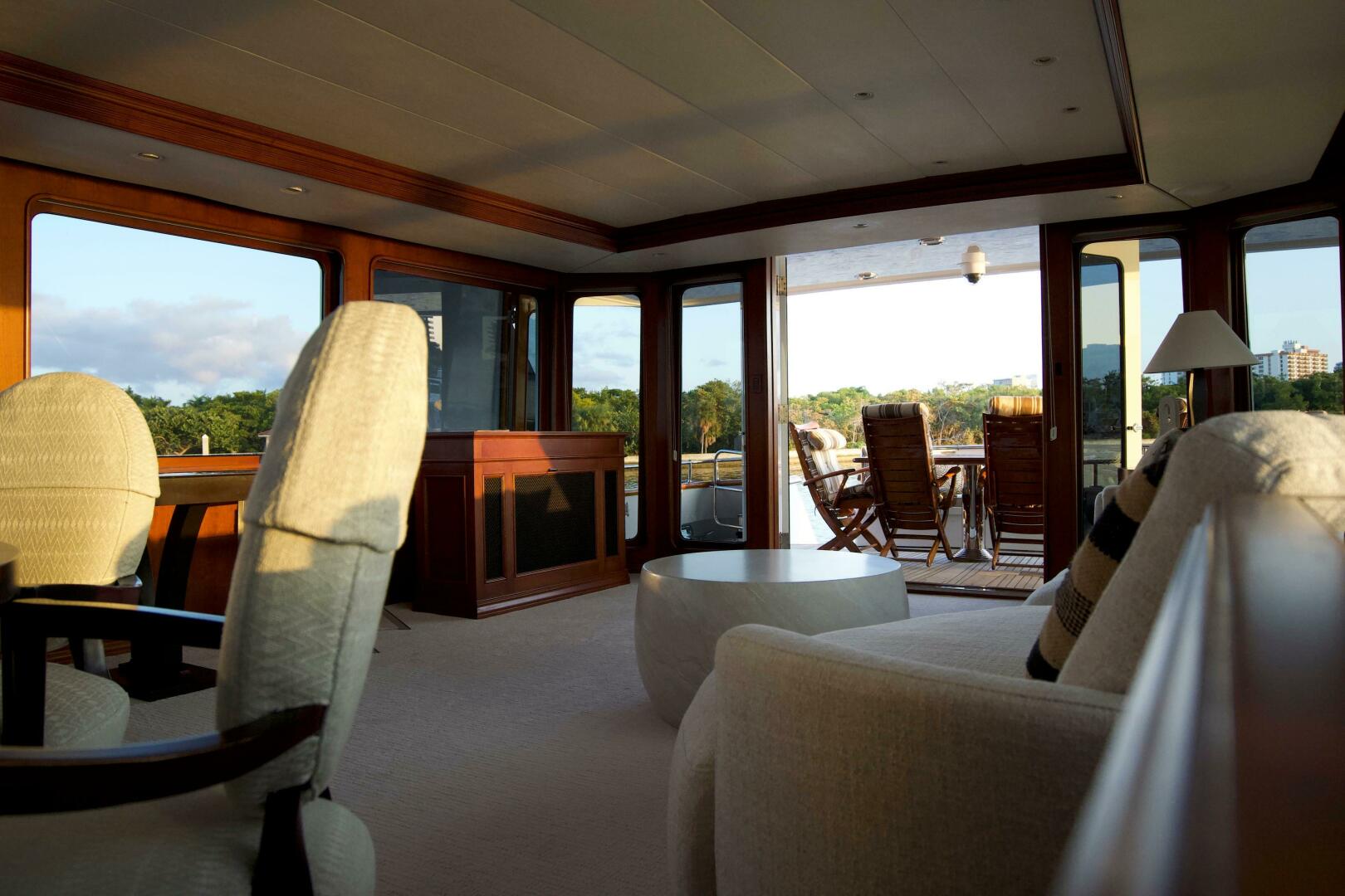 1999 Burger 85 deck house