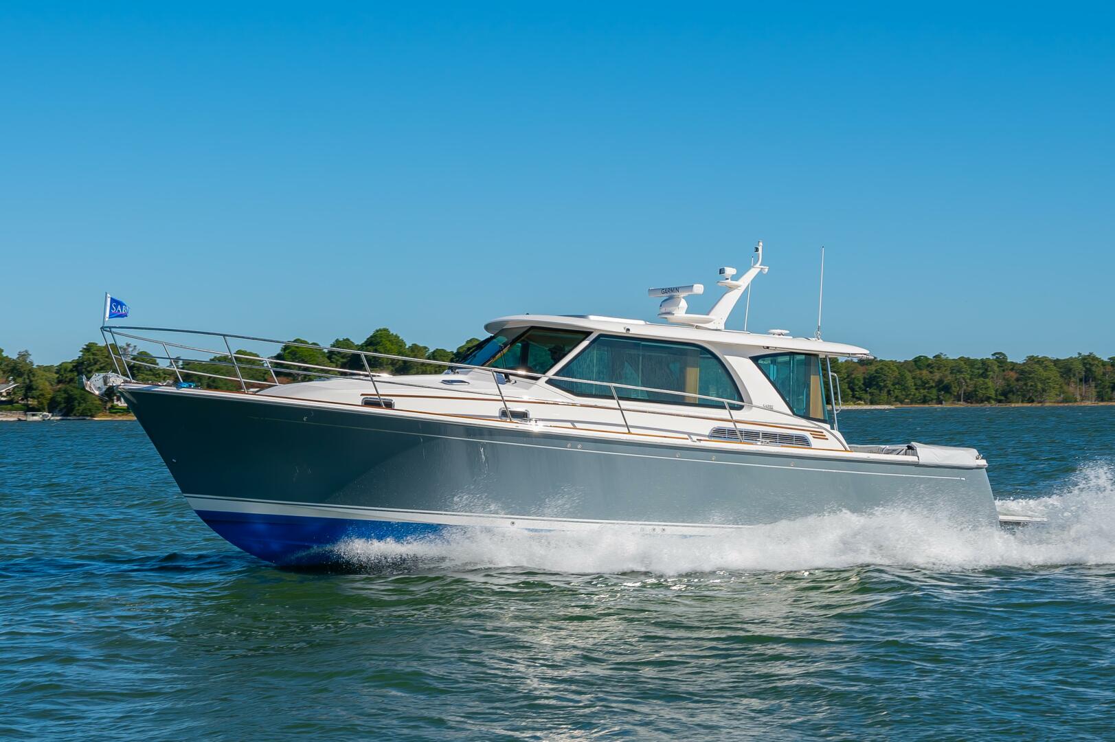 2026 Sabre 43 Running 16