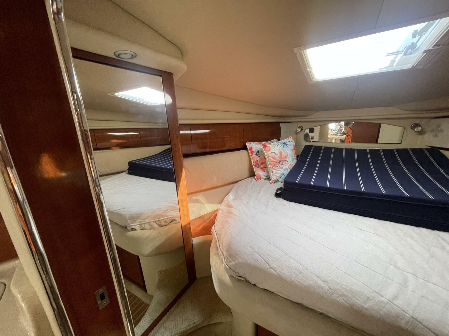 36ft Sea Ray Yacht For Sale