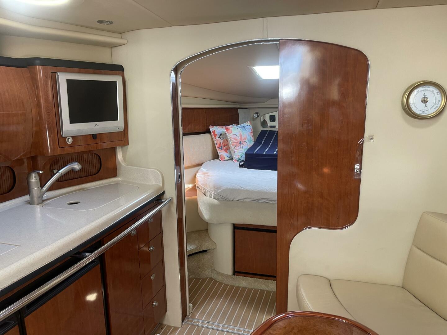 36ft Sea Ray Yacht For Sale