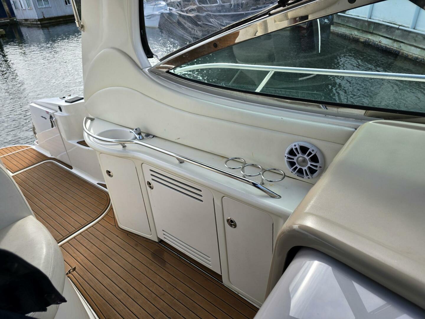 36ft Sea Ray Yacht For Sale