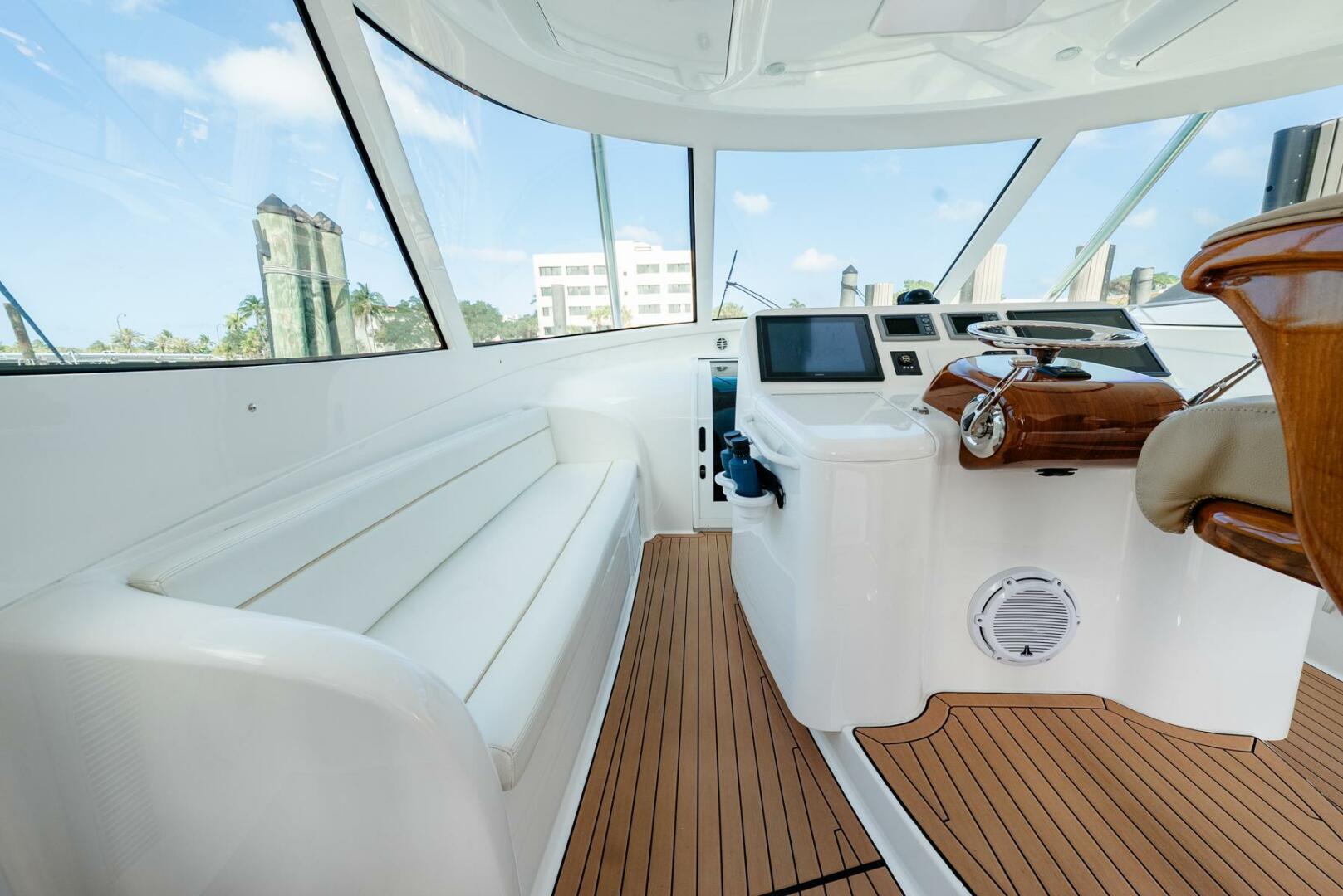 Cockpit Port