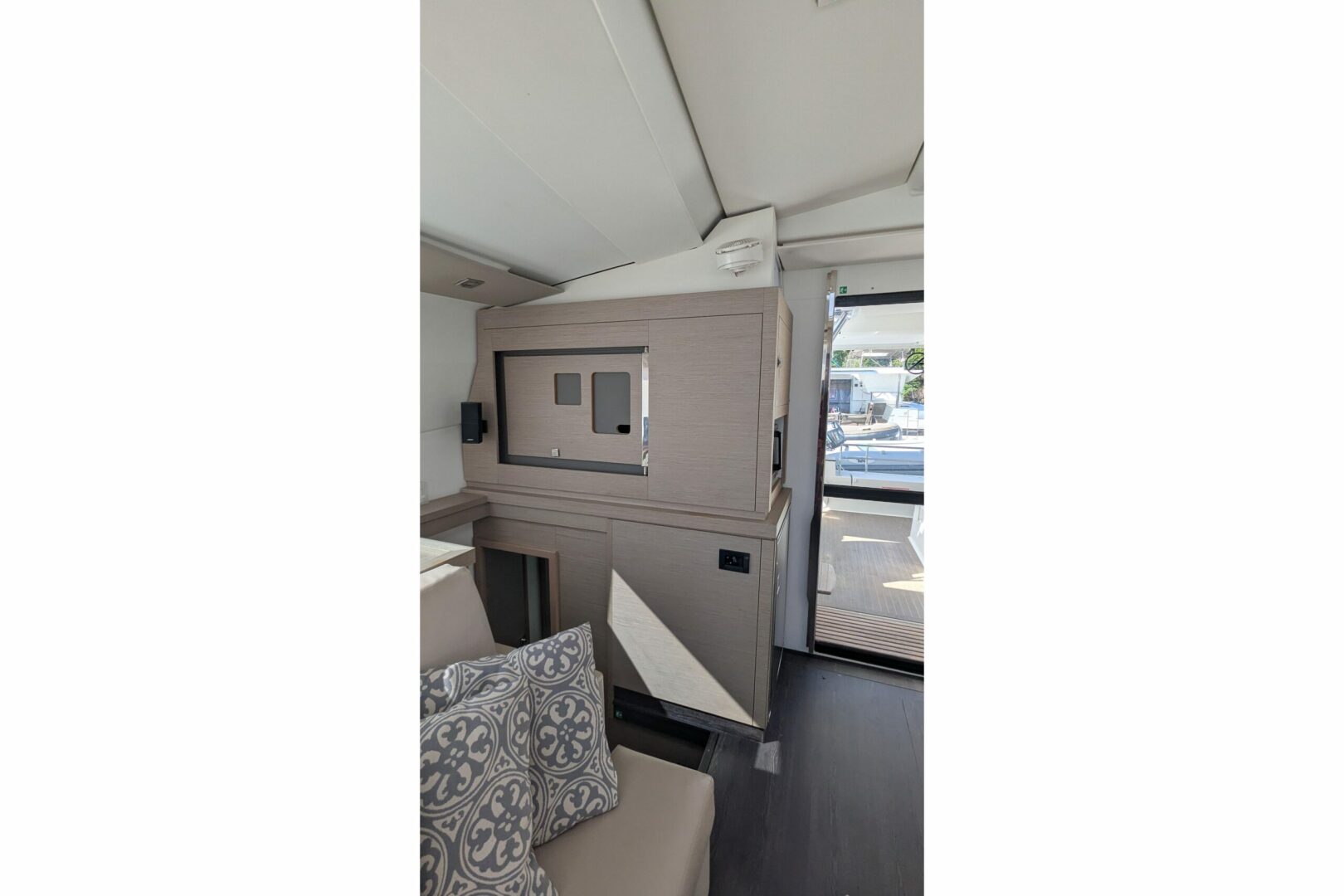 2020-fountaine-pajot-saona-47-sail-9695798-20250919105432894