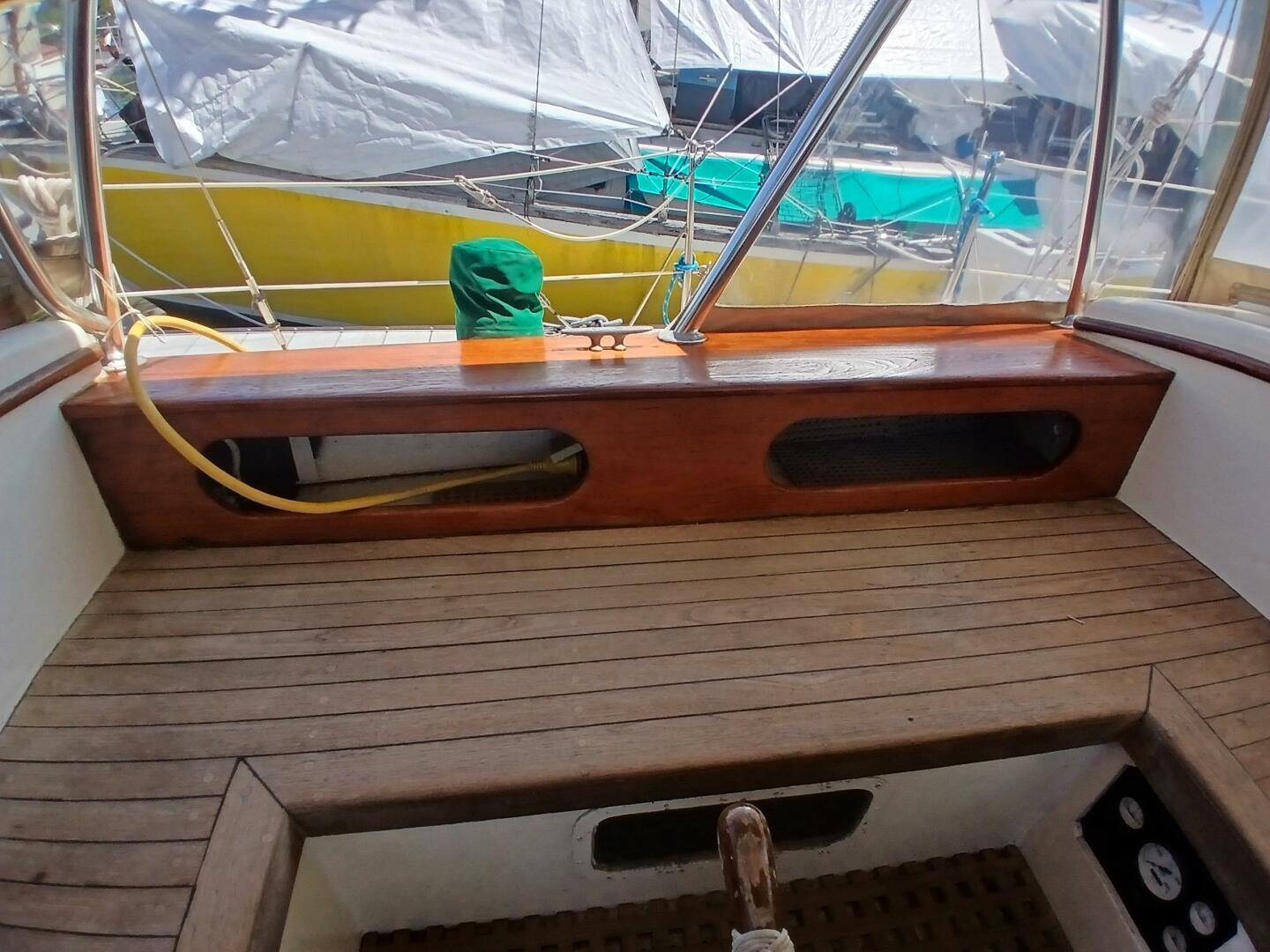 Papillion 41ft Dickerson Yacht For Sale