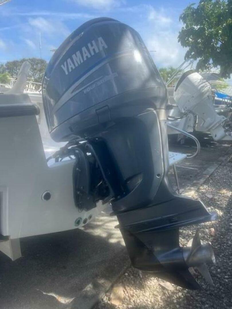 22ft Mako Yacht For Sale