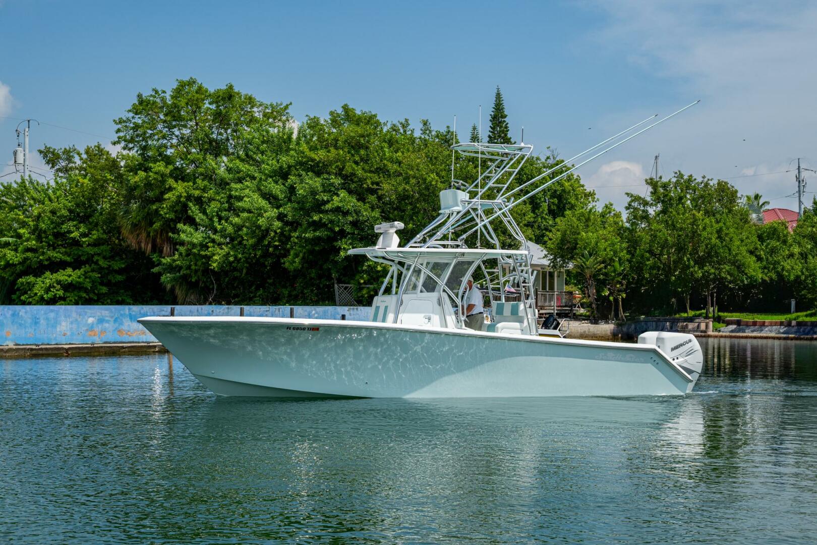 31ft SeaHunter Yacht For Sale