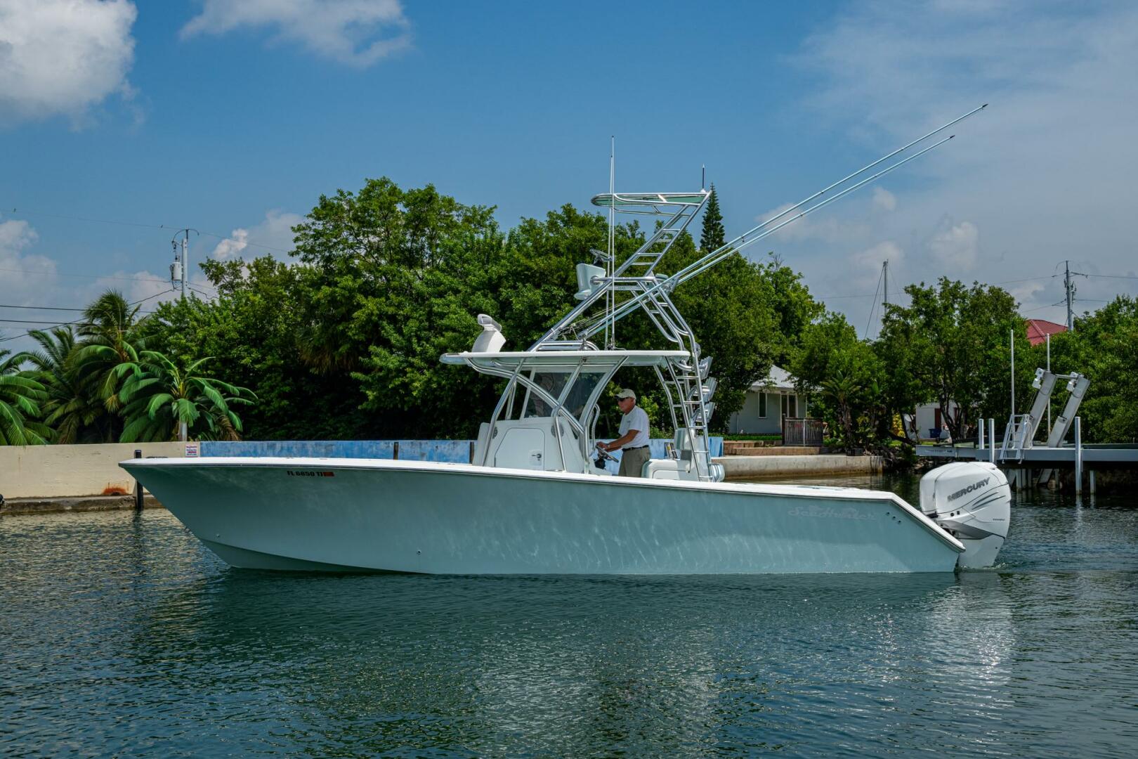 31ft SeaHunter Yacht For Sale