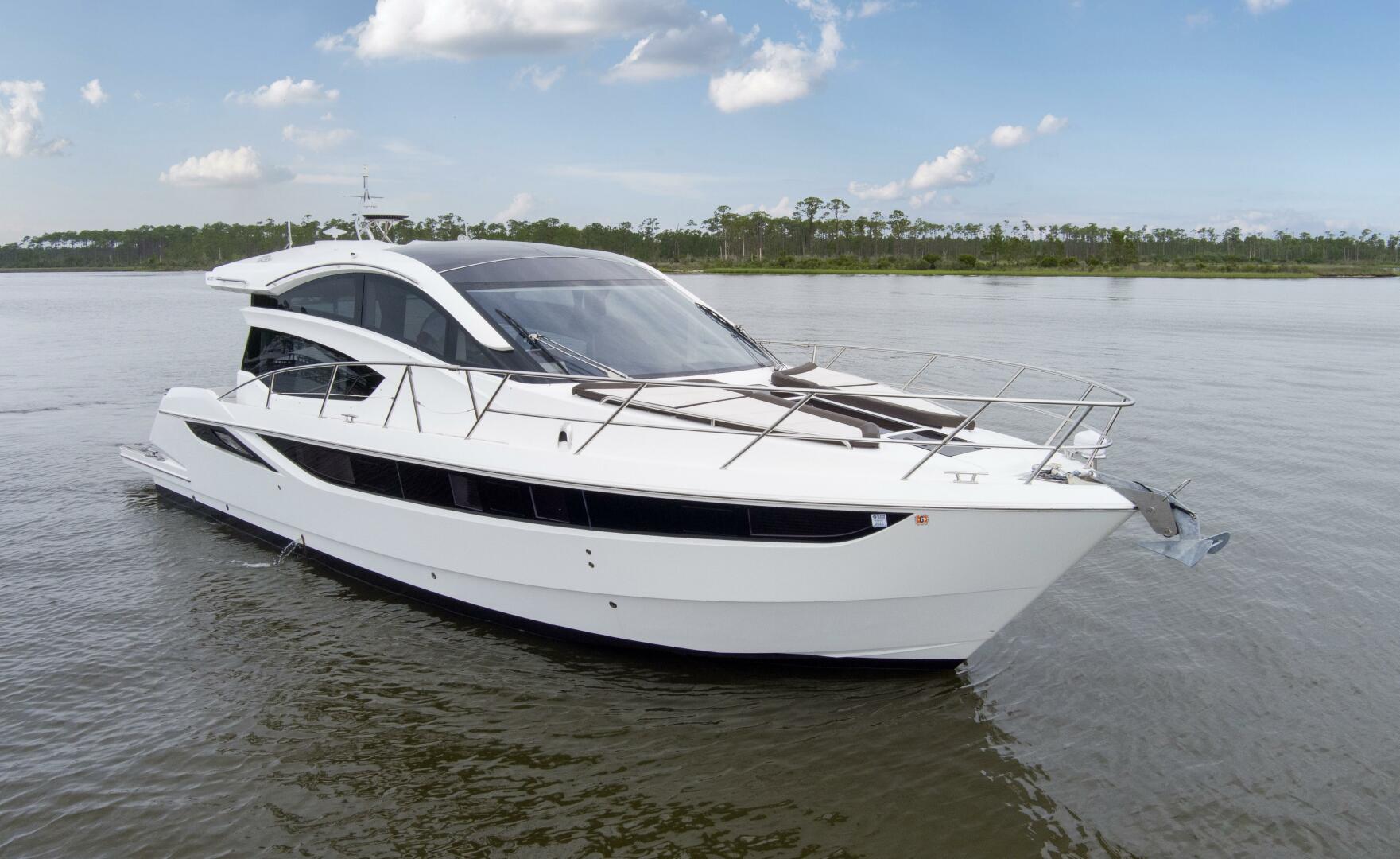 2020 43 Galeon HTC _Sea La Vie_ Exterior (6)