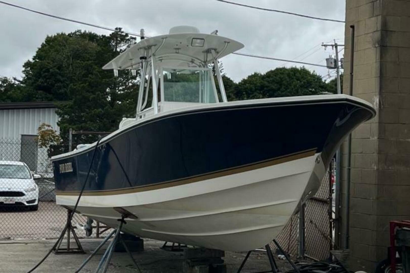 26ft Regulator Yacht For Sale
