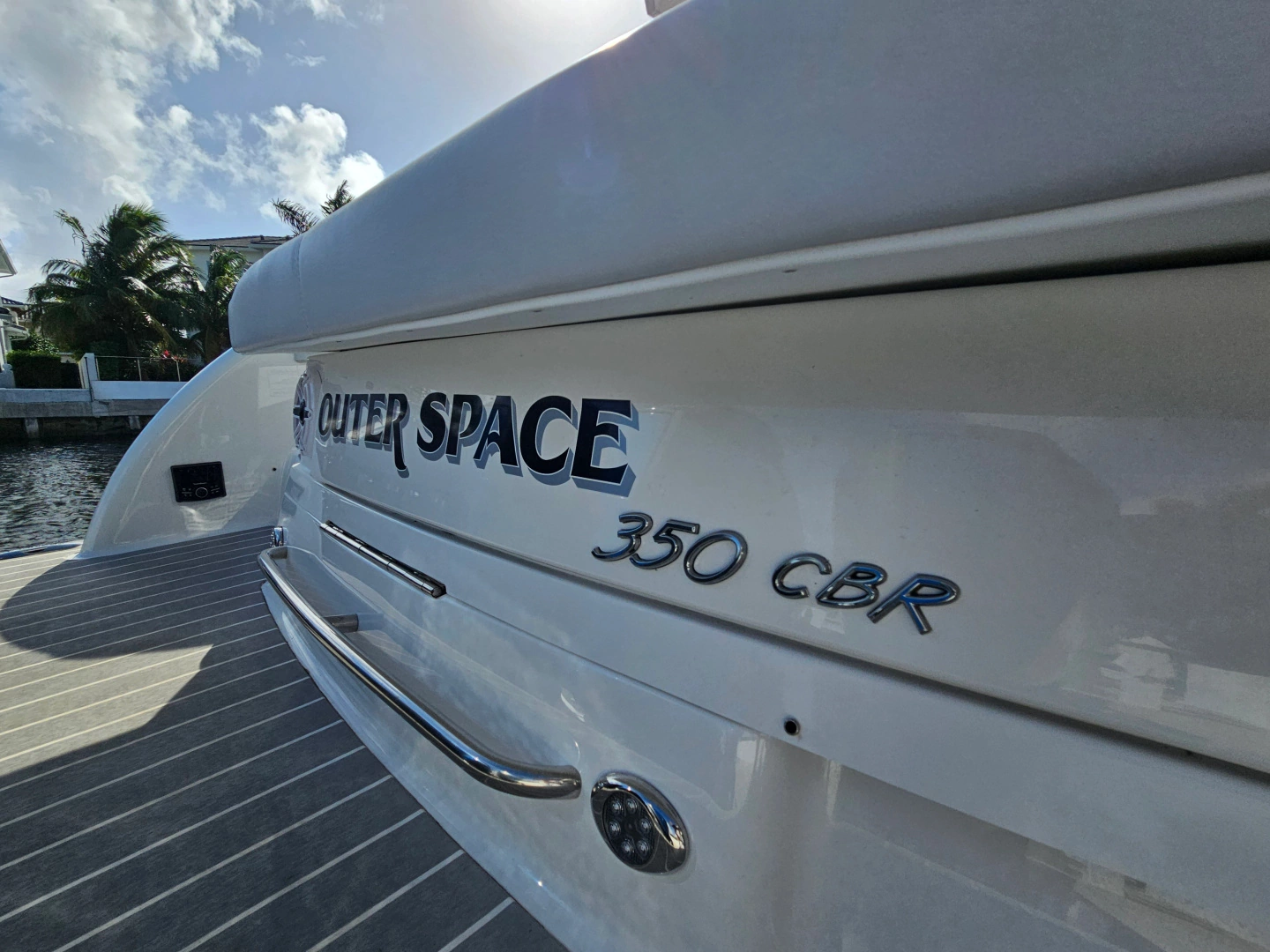Formula 350 Crossover Bowrider Yacht For Sale