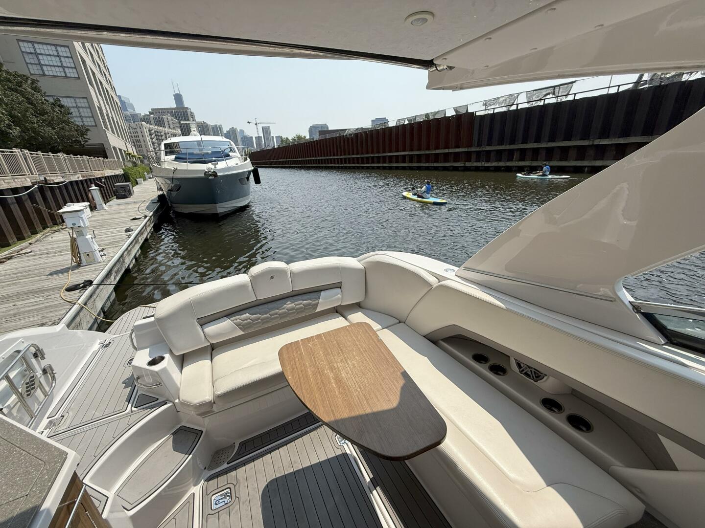 THE GOOD LIFE 35ft Four Winns Yacht For Sale
