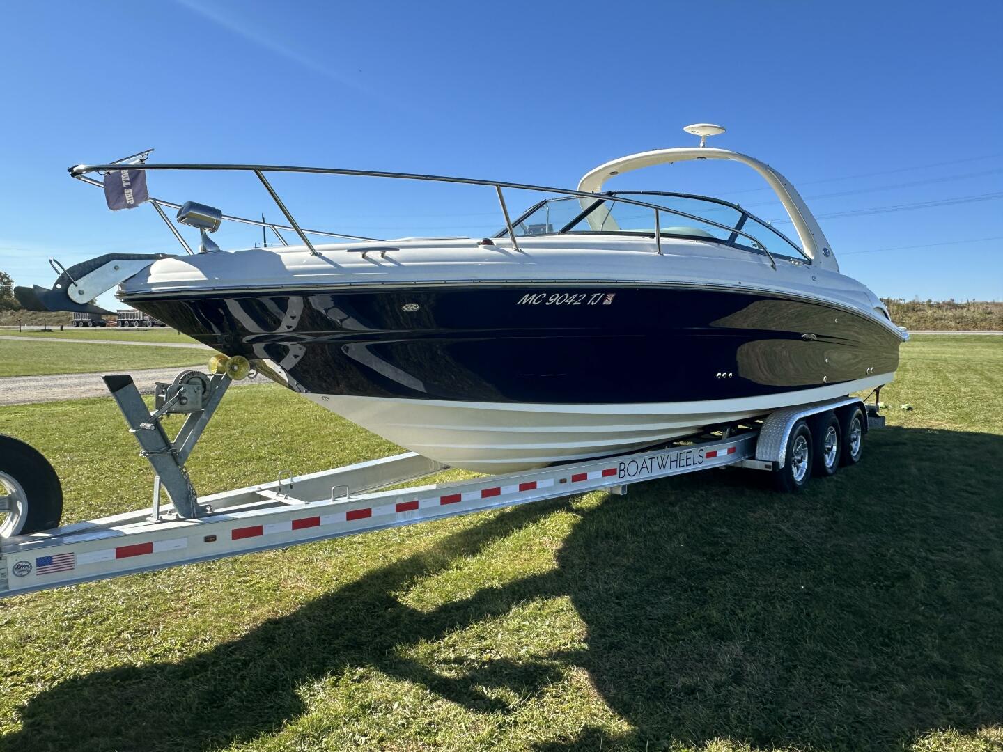 29ft Sea Ray Yacht For Sale
