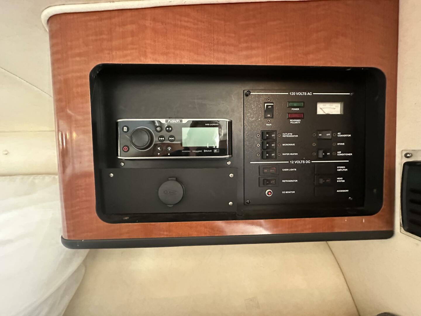 29ft Sea Ray Yacht For Sale
