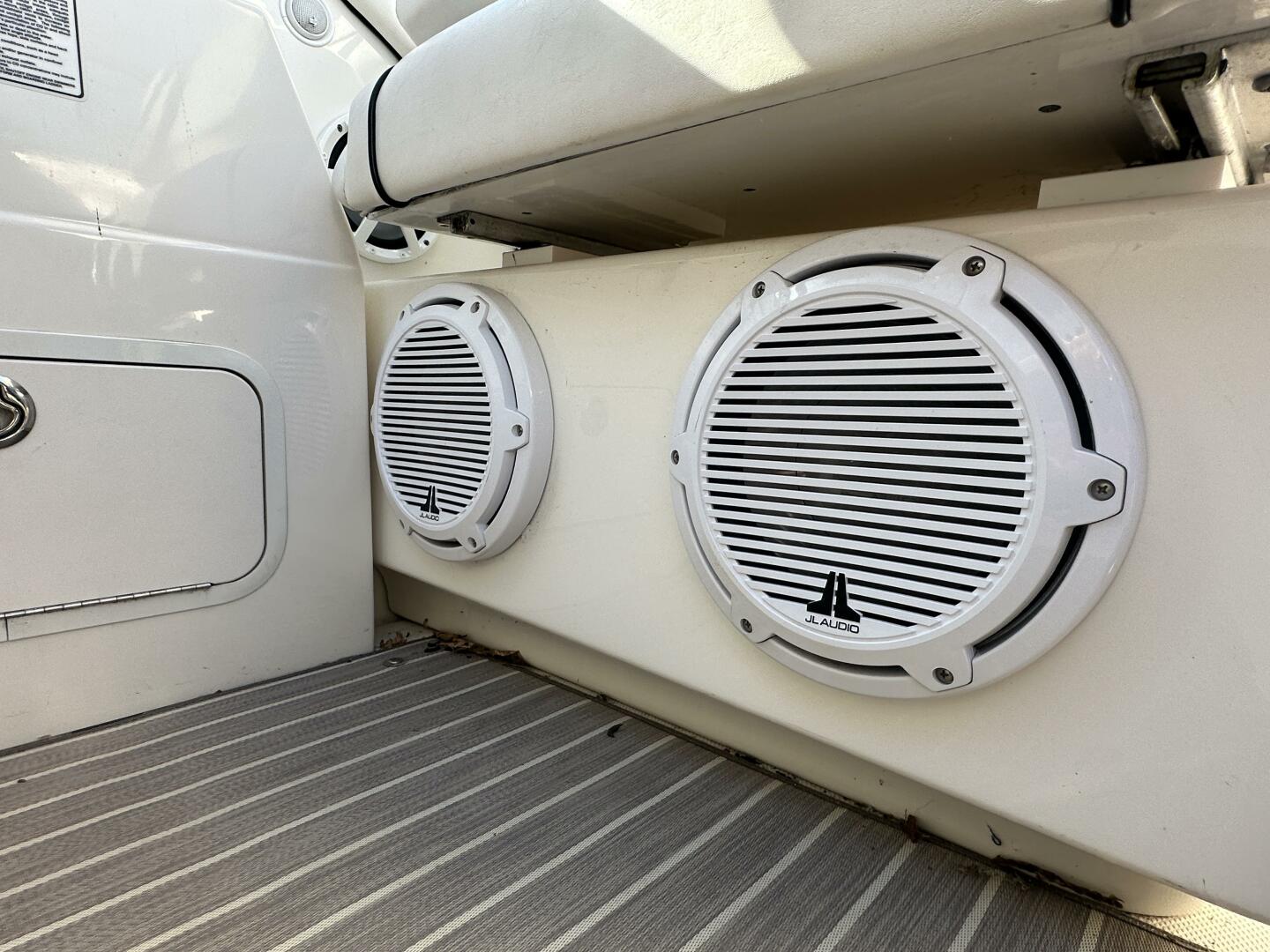 29ft Sea Ray Yacht For Sale