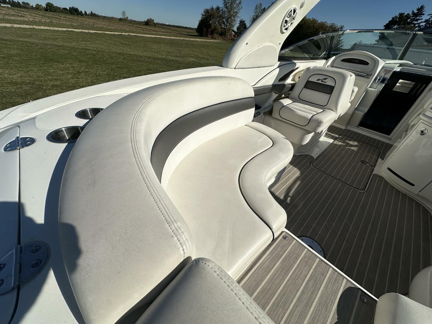 29ft Sea Ray Yacht For Sale