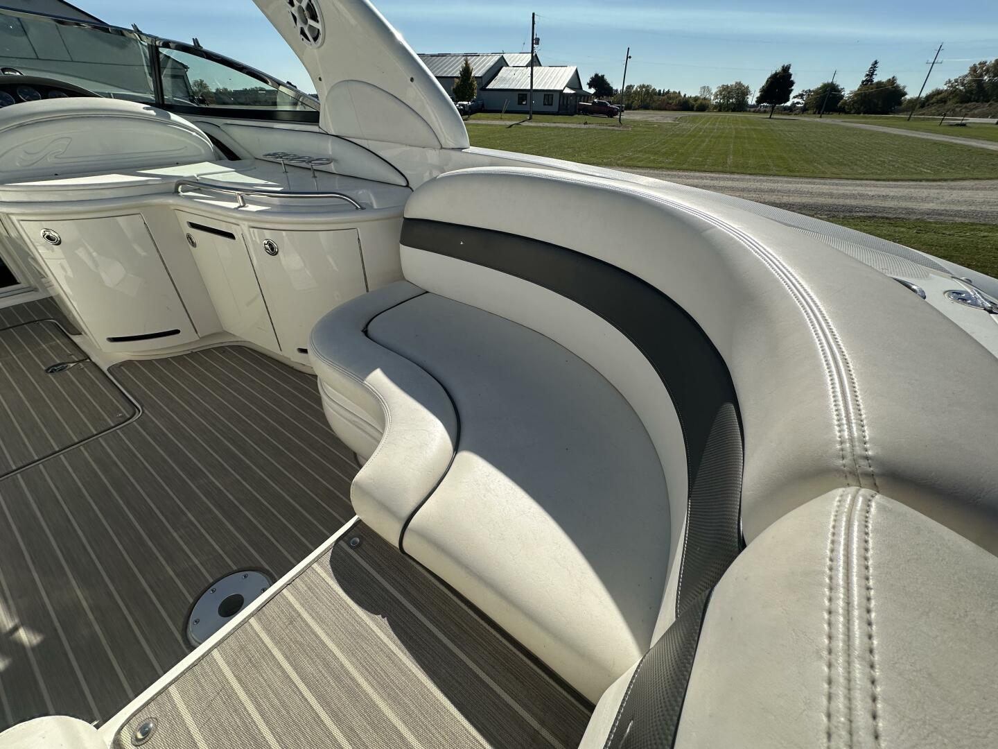 29ft Sea Ray Yacht For Sale