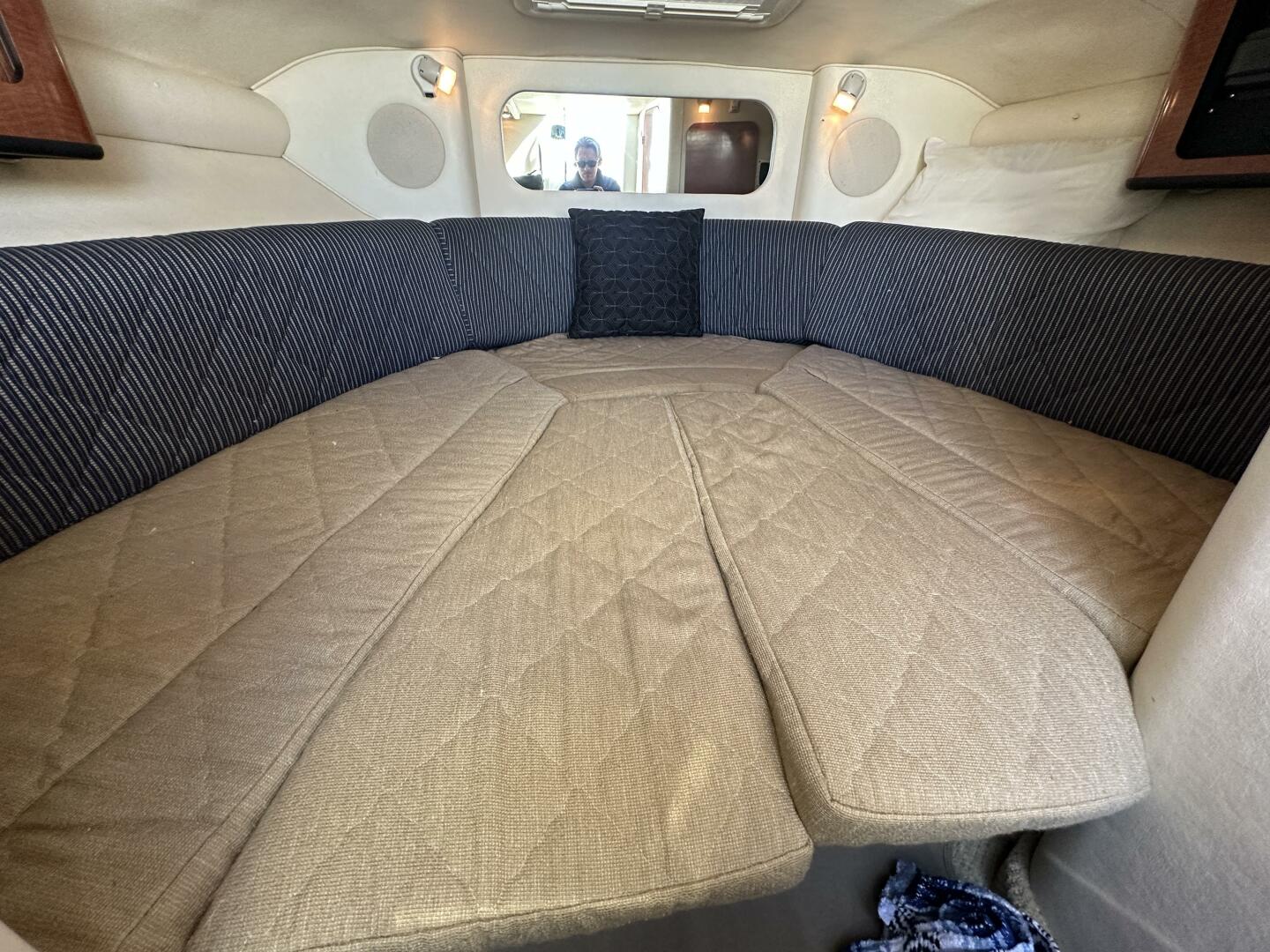 29ft Sea Ray Yacht For Sale
