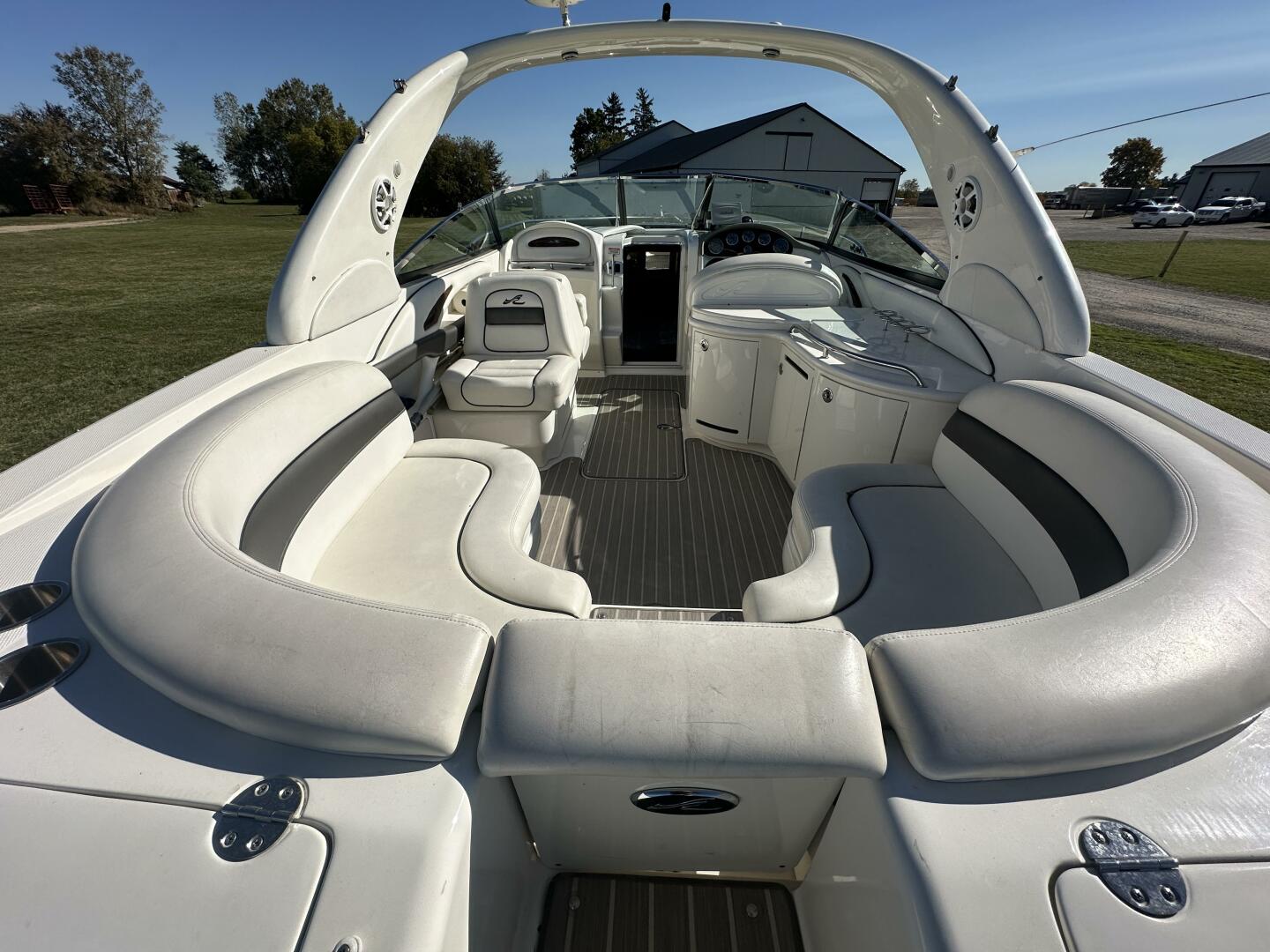 29ft Sea Ray Yacht For Sale